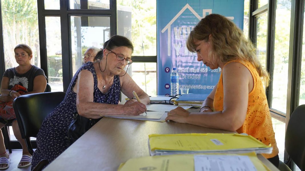 la-provincia-de-buenos-aires-avanza-con-mas-de-1.600-tramites-de-escrituras-sociales